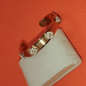Henri Bendel PETAL Open Cuff  12K ROSE Gold plated Swarovski Crystal PETITE